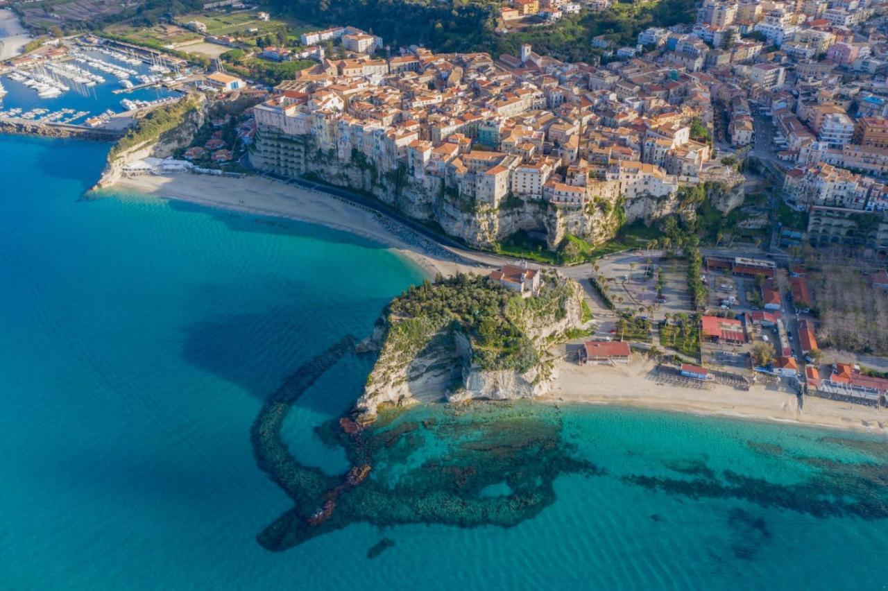 J Luxury Home Tropea Exterior photo